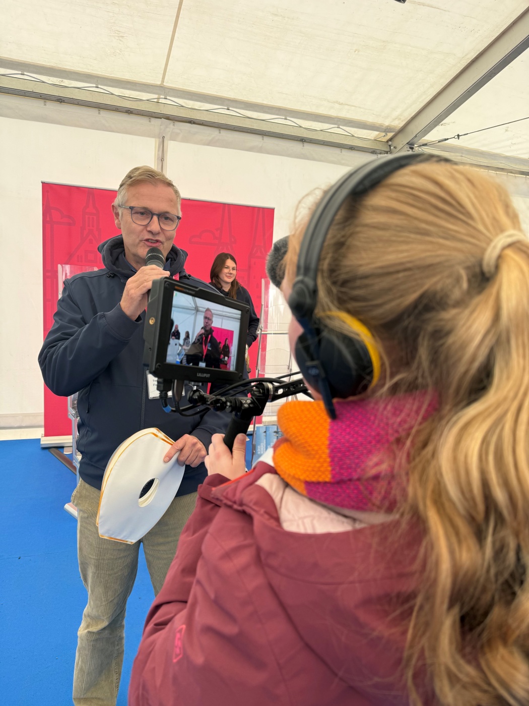 Hereon press spokesman Torsten Fischer in an interview with the Saarland State Chancellery. Photo: Hereon/Patrick Kalb-Rottmann