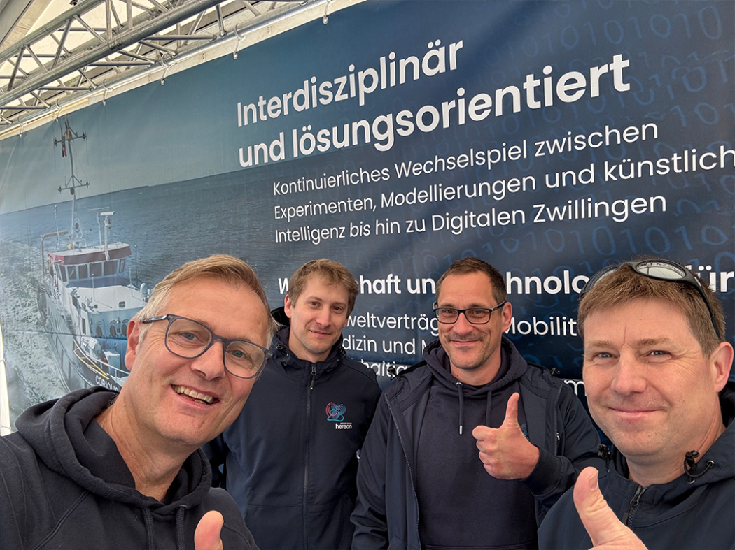 The Hereon team was delighted to welcome numerous interested visitors to its stand. From left: Hereon press spokesman Torsten Fischer, scientists Jonas Isakovic and Björn Wiese, and Patrick Kalb-Rottmann from the communications team. Photo: Hereon/Torsten Fischer
