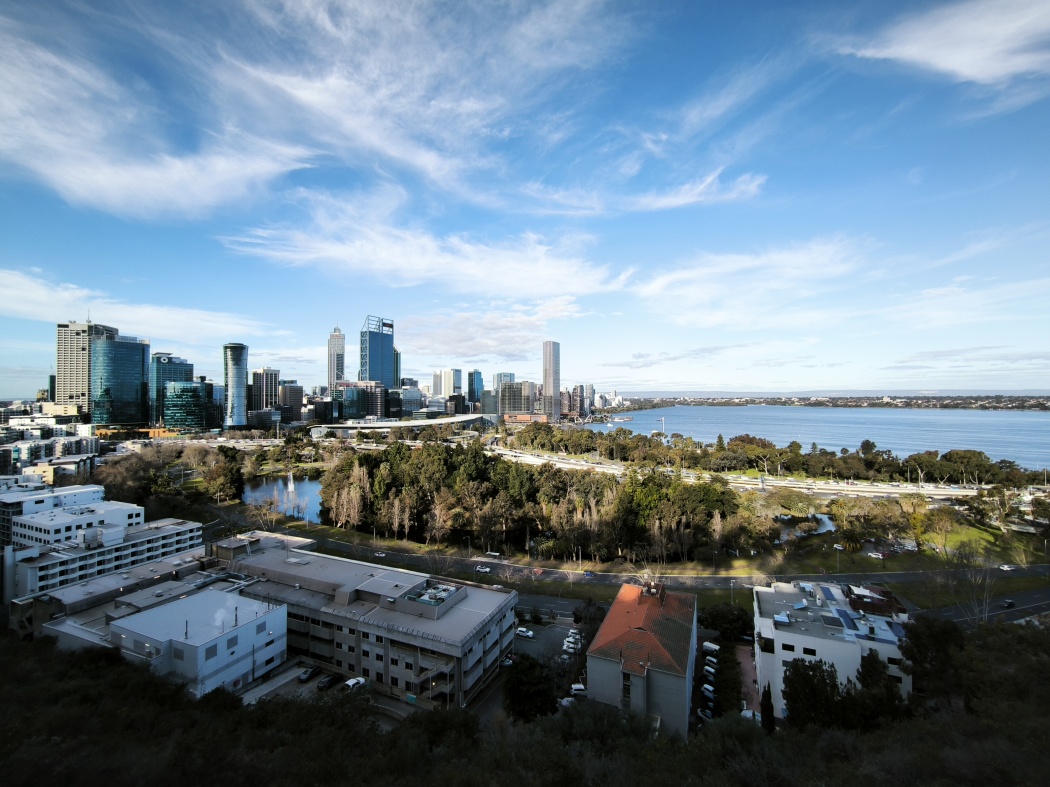 The city of Perth: Here, the delegation visited the University of Western Australia and viewed projects related to hydrogen production and storage. Copyright: Paul Jerabek
