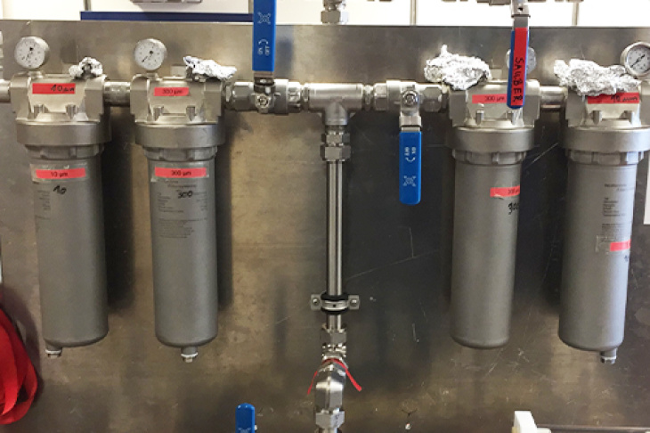 Thanks to the filtration system, the measurement of microplastic particles has become more accurate. Photo: Hereon/ Fadi El Gareb Photo filtration system