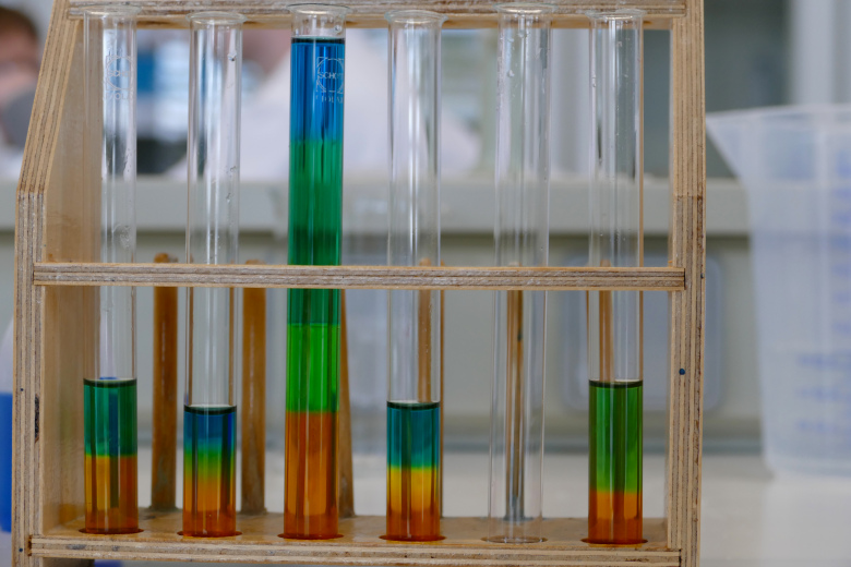 Experimentieren im Schülerlabor